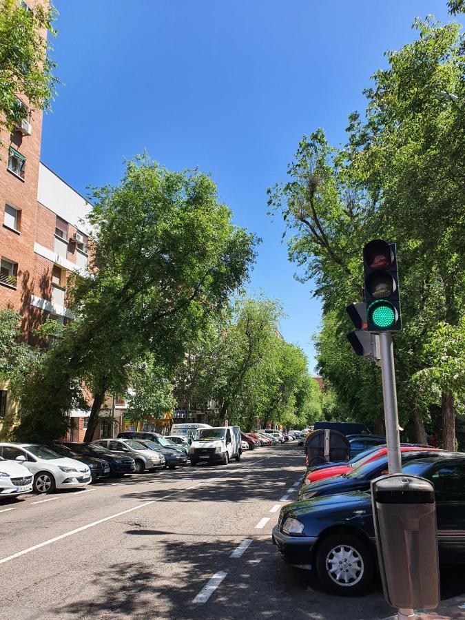 32 Marques Real Apartment Madrid Luaran gambar